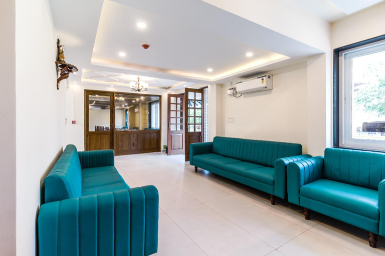 Public Area 1, Lar De Oliveira, North Goa