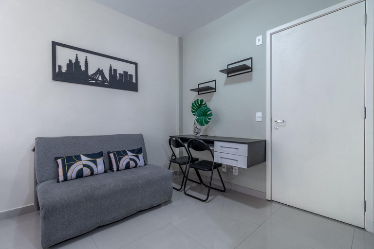Room 5, Av0909 in S o Paulo, São Paulo