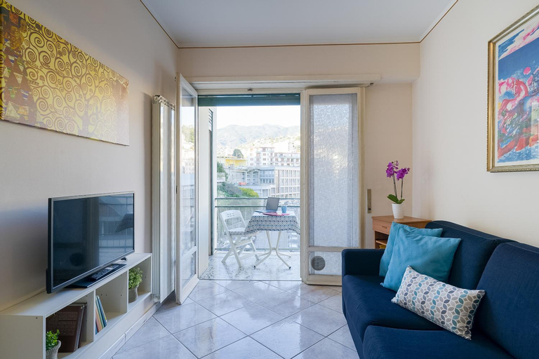 Bedroom 2, Sanremo Salita San Bernardo Holiday Flat, Imperia