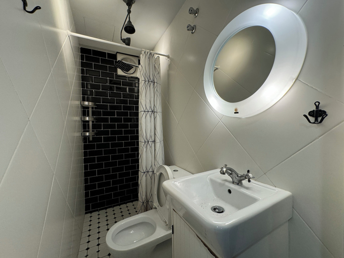 Bathroom 3, Cloude x Moka, Kuala Lumpur