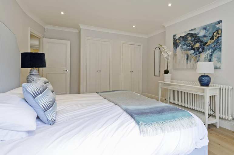Bedroom 3, Huge Kensington Garden Flat, London