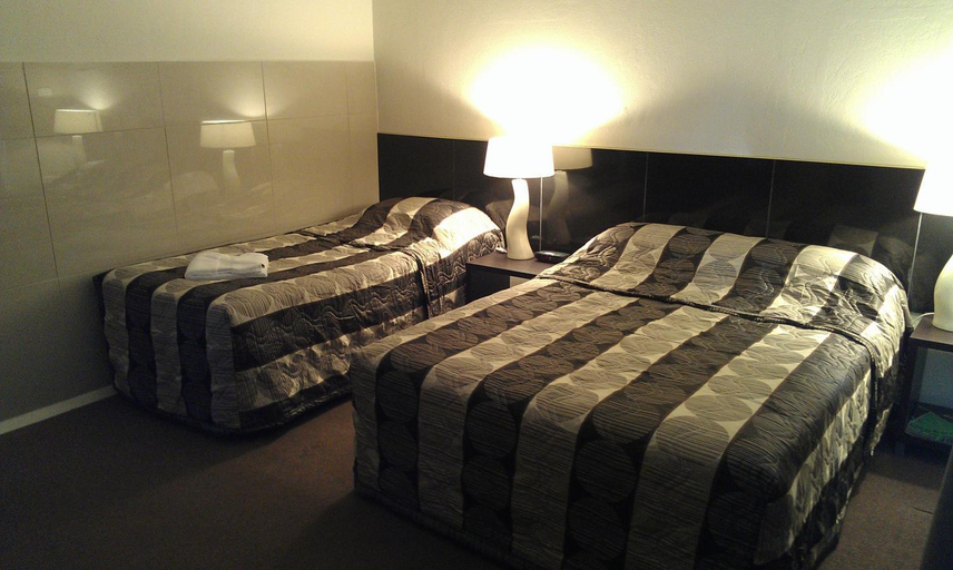 Others 5, Avalon Motel, Mount Gambier