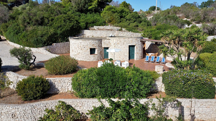 Room 4, Villa Agapanto - Trullo Anthos con Vista Mare e Giardino Privato, Lecce