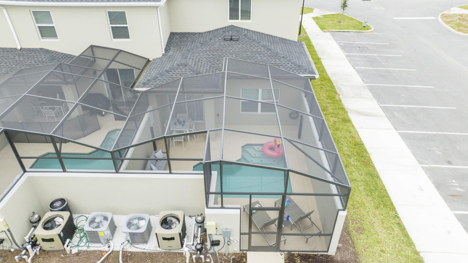 Room 5, Stunning 4 Bd w Pool Storey Lake Resort 2400, Osceola