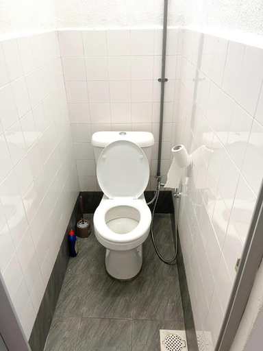 Bathroom 3, 33CozyHome#6pax#Wifi&N.flix/Near Aeon/F.Mart/ETS, Central Seberang Perai