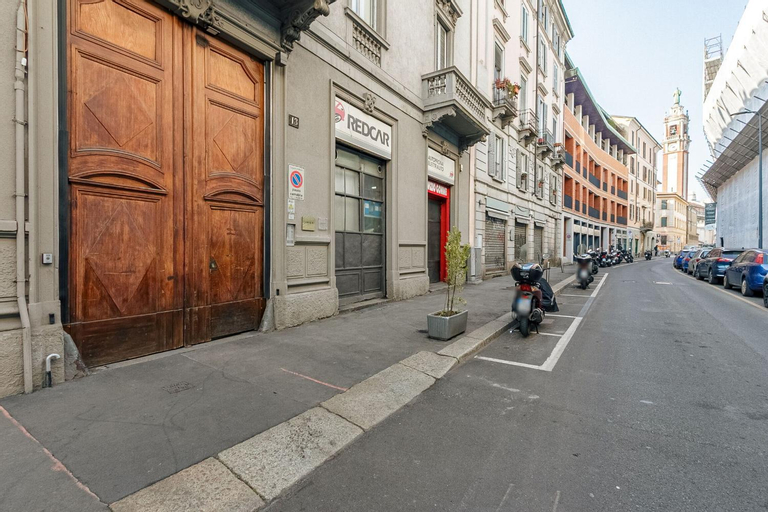 Maroncelli- 2062 by Halldis, Milano