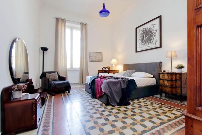 Bedroom 5, Tiberina Spacious Apartment, Rome