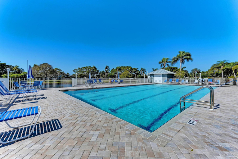 Room 2, Perico Coastal Bay in Bradenton, Manatee