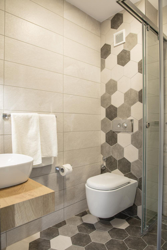 Bathroom 2, Reverence Boutique Hotel, Varna
