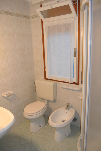 Room 2, Park 60 in Bibione With 2 Bedrooms and 1 Bathrooms, Venezia