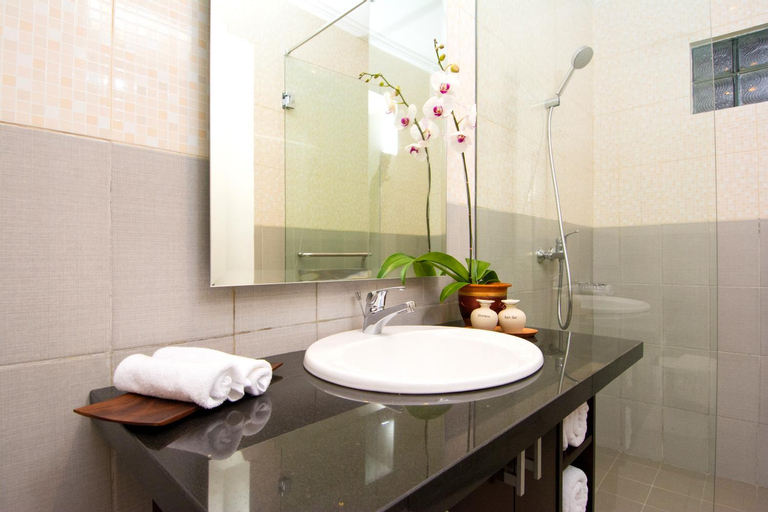 Bathroom 6
