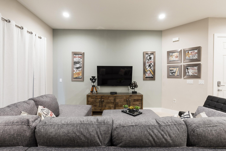 Room 4, 5 BR 6 BA Villa 5min Disneyworld 2169ft, Osceola