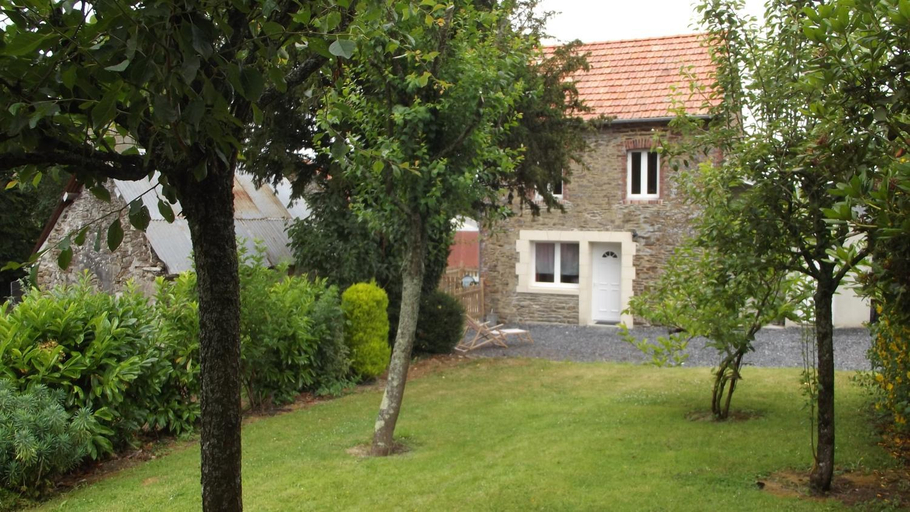 Surrounding environment 3, Gite des Forges, Manche
