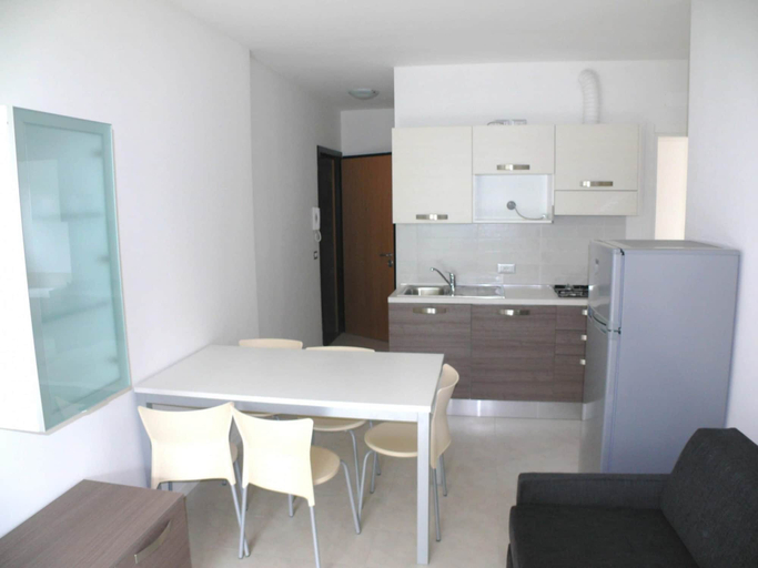 Room 4, Roby 6 in Bibione With 2 Bedrooms and 1 Bathrooms, Venezia