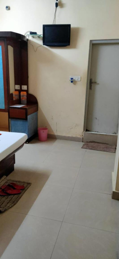 Bedroom 1, Vamoose Balaji Inn, Hoshangabad