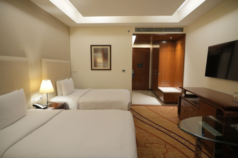 Bedroom 4, DoubleTree by Hilton Hotel Gurgaon - New Delhi NCR, Gurgaon