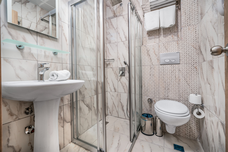 Bathroom 5, Arsi Paradise Beach Hotel, Alanya