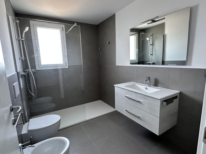 Bathroom, Skipper 32 in Bibione, Venezia