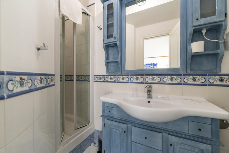 Bathroom 4, Piazza Sannazzaro 200 - Van Gogh, Napoli