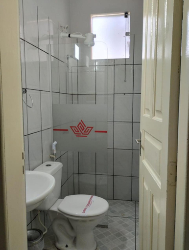 Bathroom 2, Hotel American, Ariquemes