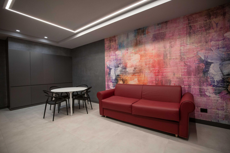 Room 2, Red Diamond in Naples, Napoli