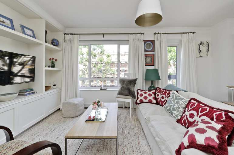 Others 5, Elegant 2 bed Flat Earls Court, London