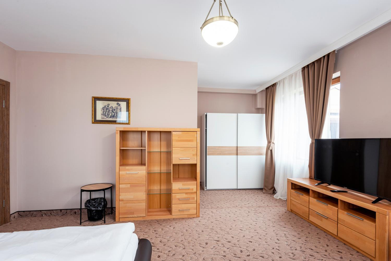 Bedroom 3, Goldenburg Residence, Rodopi