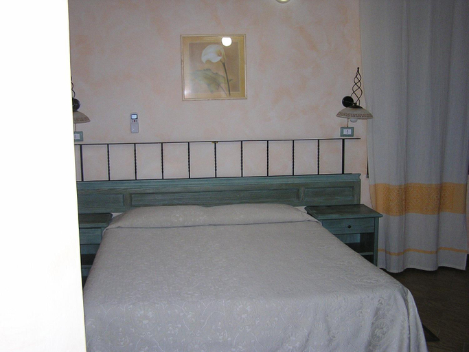 Bedroom 3, Hotel Mistral, Carbonia-Iglesias