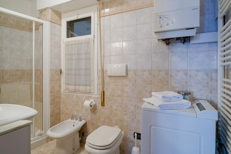 Bedroom 3, Sanremo Salita San Bernardo Holiday Flat, Imperia