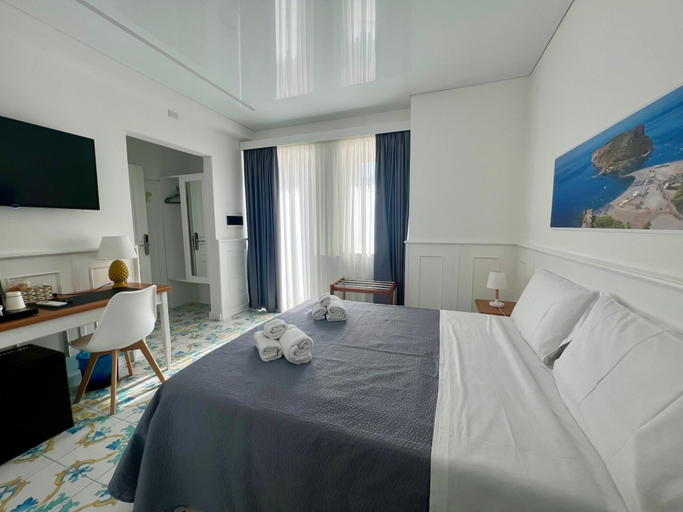 Bedroom 3, Tea Luxury, Cosenza