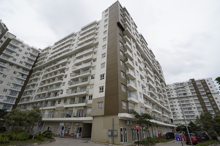 Exterior & Views, OYO 93923 Gateway Pasteur Apartment By Rini, Bandung