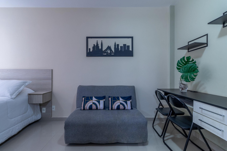 Room 3, Av0909 in S o Paulo, São Paulo