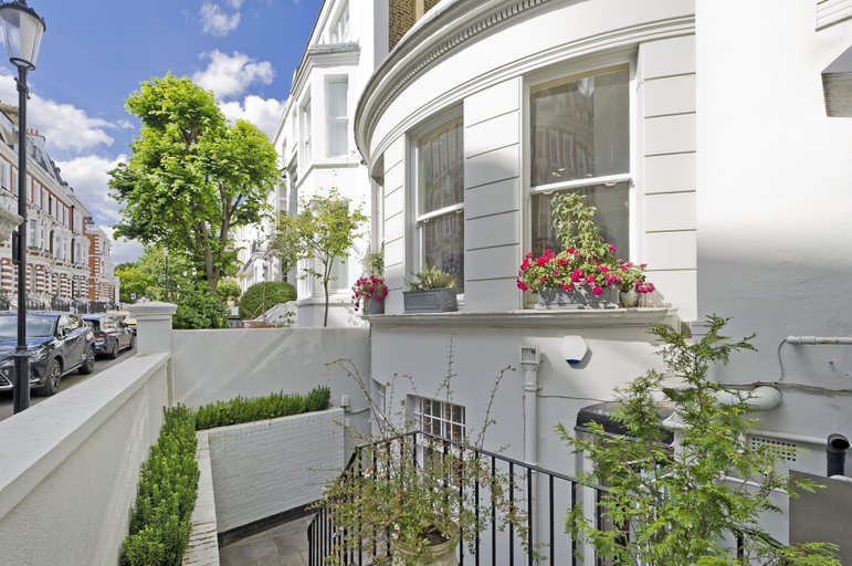 Exterior & Views 2, Huge Kensington Garden Flat, London