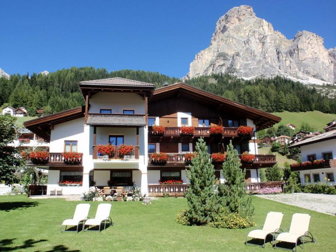 Others 4, Garni Haus Tyrol, Bolzano