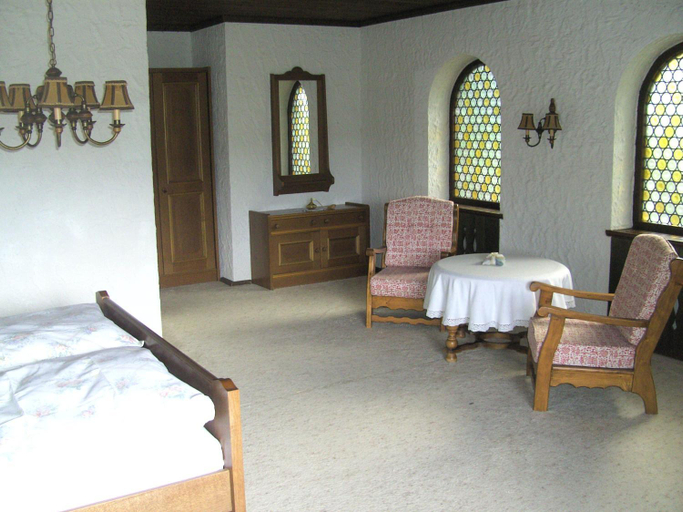 Bedroom 2, Hotel Buchberg, Schwandorf