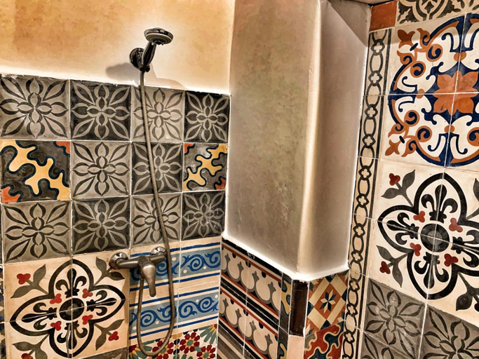 Bathroom 5, Riad Beldy, Essaouira