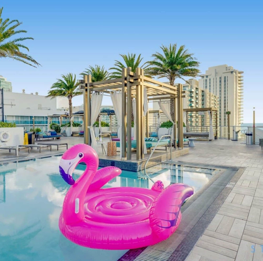 Room 4, High Floor With Stunning Views Amazing Pools, Broward