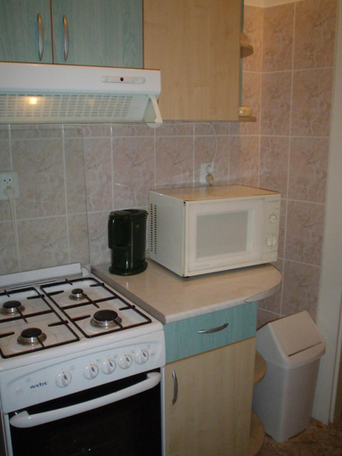 Others 3, Rolling Stone Hostel, Brasov