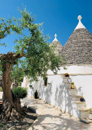 Others 4, Trulli Chiafele, Taranto
