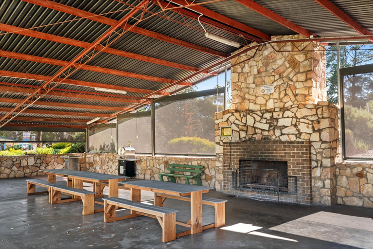 Food & Drinks 5, Discovery Parks - Clare, Clare and Gilbert Valleys