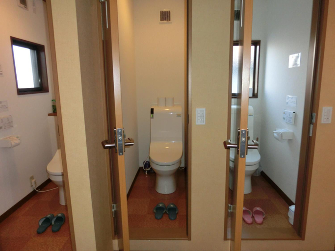 Bathroom 5, Mt Fuji Hostel Michaels, Fujiyoshida