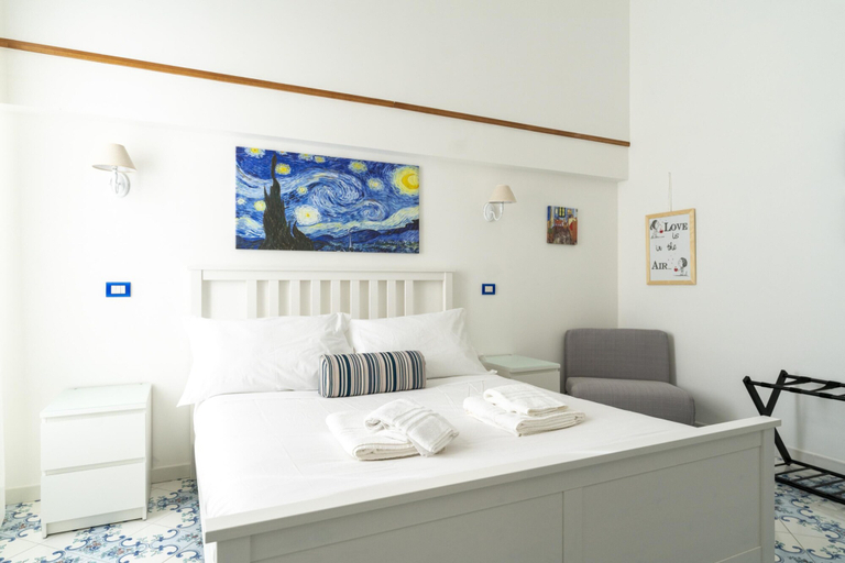 Bedroom 2, Piazza Sannazzaro 200 - Van Gogh, Napoli