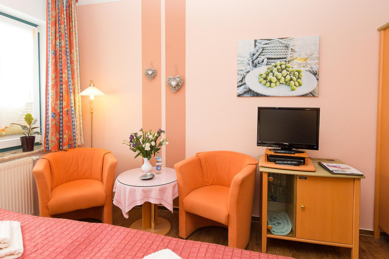 Bedroom 3, Hotel Garni Am Deich Zingst, Vorpommern-Rügen