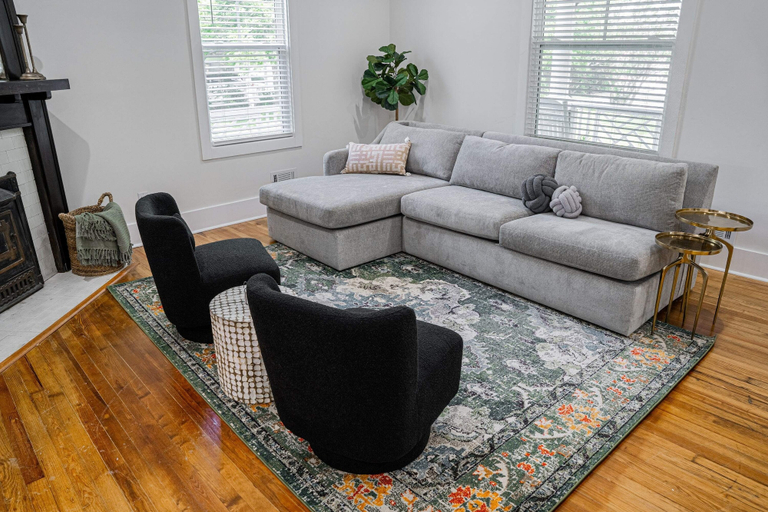 Room 3, Beautiful Home Located In Historic Norcross, Gwinnett
