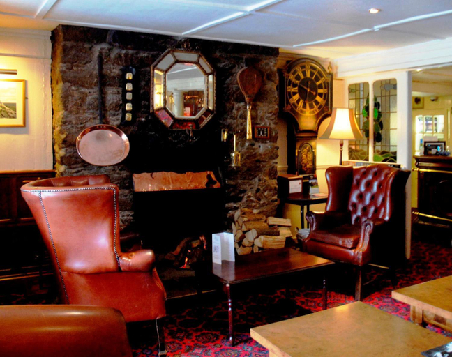 Food & Drinks 5, Two Bridges Hotel, Devon
