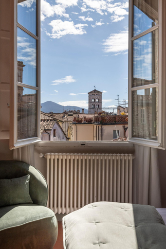 Room 3, Georgia Penthouse in Lucca, Lucca