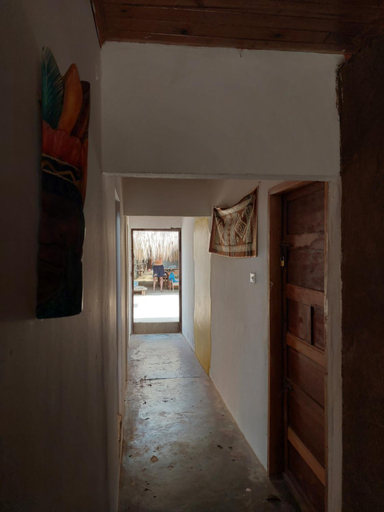 Others 4, Hostel Nugeku, San Onofre