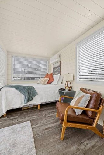 Room 3, New The Sunset Luxury Container Home, Gillespie