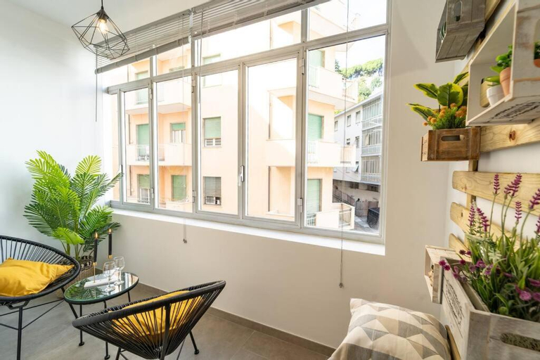 4, Palm Suite Centro - Teatro Ariston, Imperia