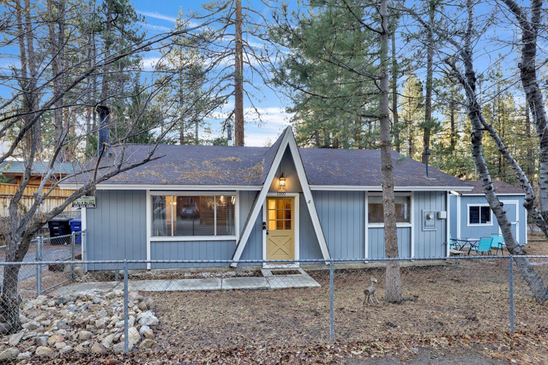 Exterior & Views 2, Robinhood Chalet #2277, San Bernardino